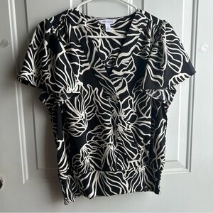 Nine West Women's V-neck Blouse Top Shirt Short Sleeve Black White Small NWOT